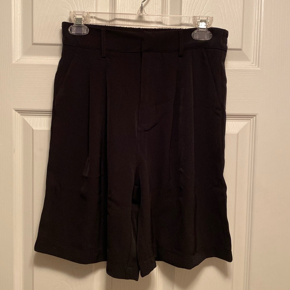 Tarse Women's Black Shorts…
